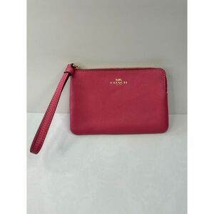 Coach Corner Zip Wristlet Pink